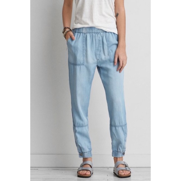 American Eagle Outfitters Pants - AEO Chambray Jogger Pants